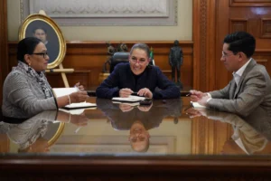 sheinbaum-habla-por-telefono-con-el-papa-y-lo-invita-a_1723