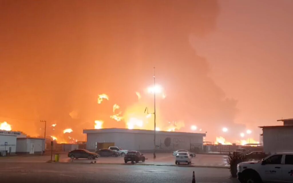 048c9bfd8e114d7bbab77c2fbe4a776f