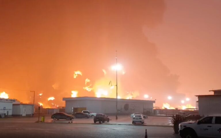 048c9bfd8e114d7bbab77c2fbe4a776f