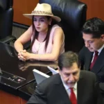 1e1e67164c48472a8cfb923d36872243