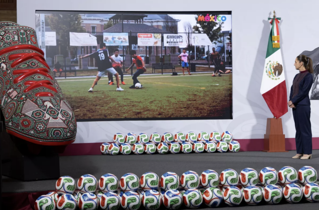 30ebb6cf137e4e3bb5ef9363364f92e5