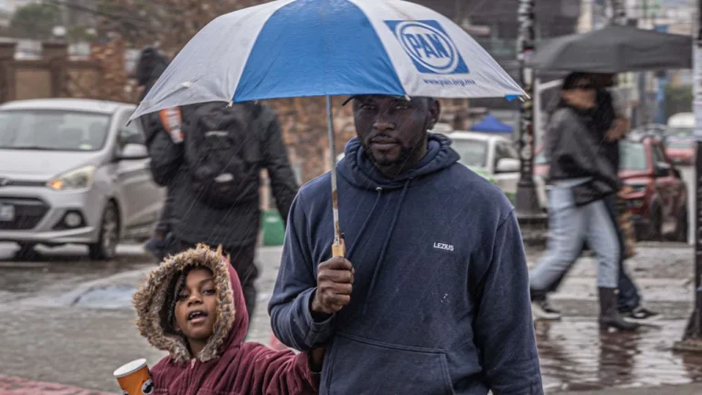 d379e07ac35a4984a6a1b3dfe8a894bb