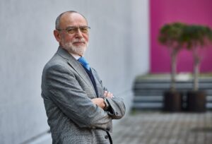 33e6a311a7bd4fe49d0b2ebe618588a6