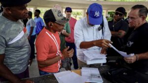 636705b264d04b3fab213c3f23be0d58