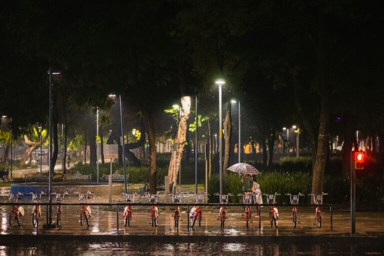 750a646b9d234f5cb454c1ebada3e86b